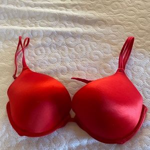 Victoria’s Secret Pink Push-up bra